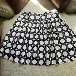 Adorable Black & White Circle Print Skirt